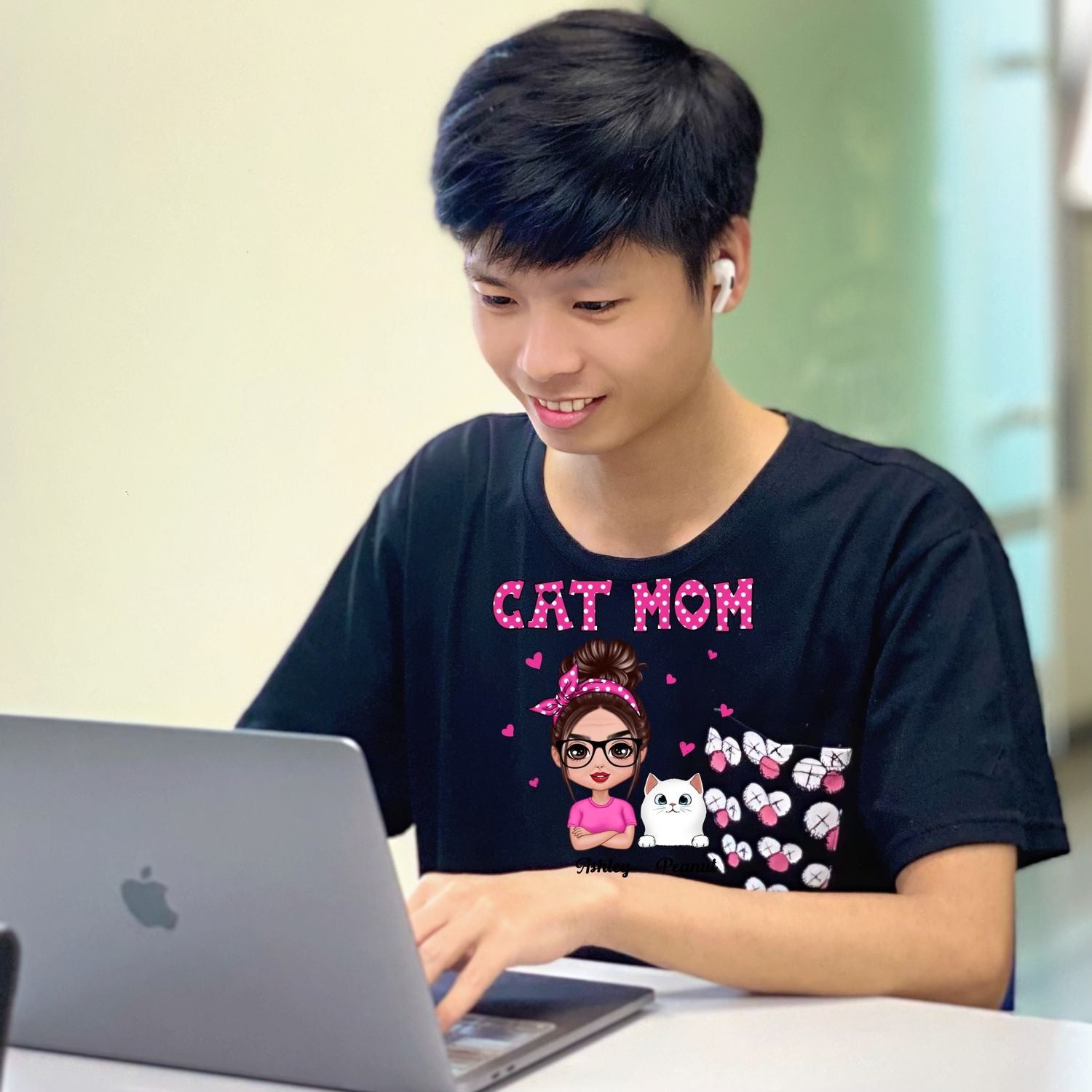 GI_Colorful Polka Dot Pattern Doll Cat Mom Personalized Shirt